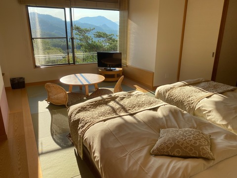 C8771EBA-692F-43FF-83B9-F2FB3BD78936