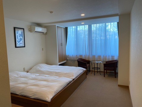 93803CD4-82DC-4980-84B5-82DA20DD0F19