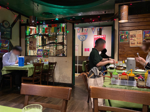 5AAC5599-7A5F-492B-85BA-C5DD1D69F63E