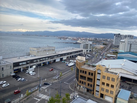 D43CB65A-7027-48EE-BC39-6B1BB9D2F853