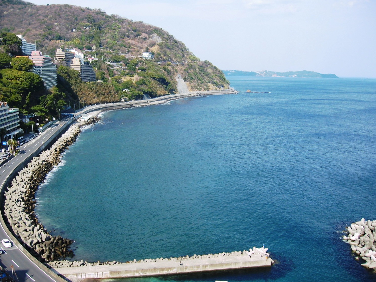 伊豆山港で釣りはいかがですか 熱海伊豆山温泉 ホテル水葉亭スタッフ日記