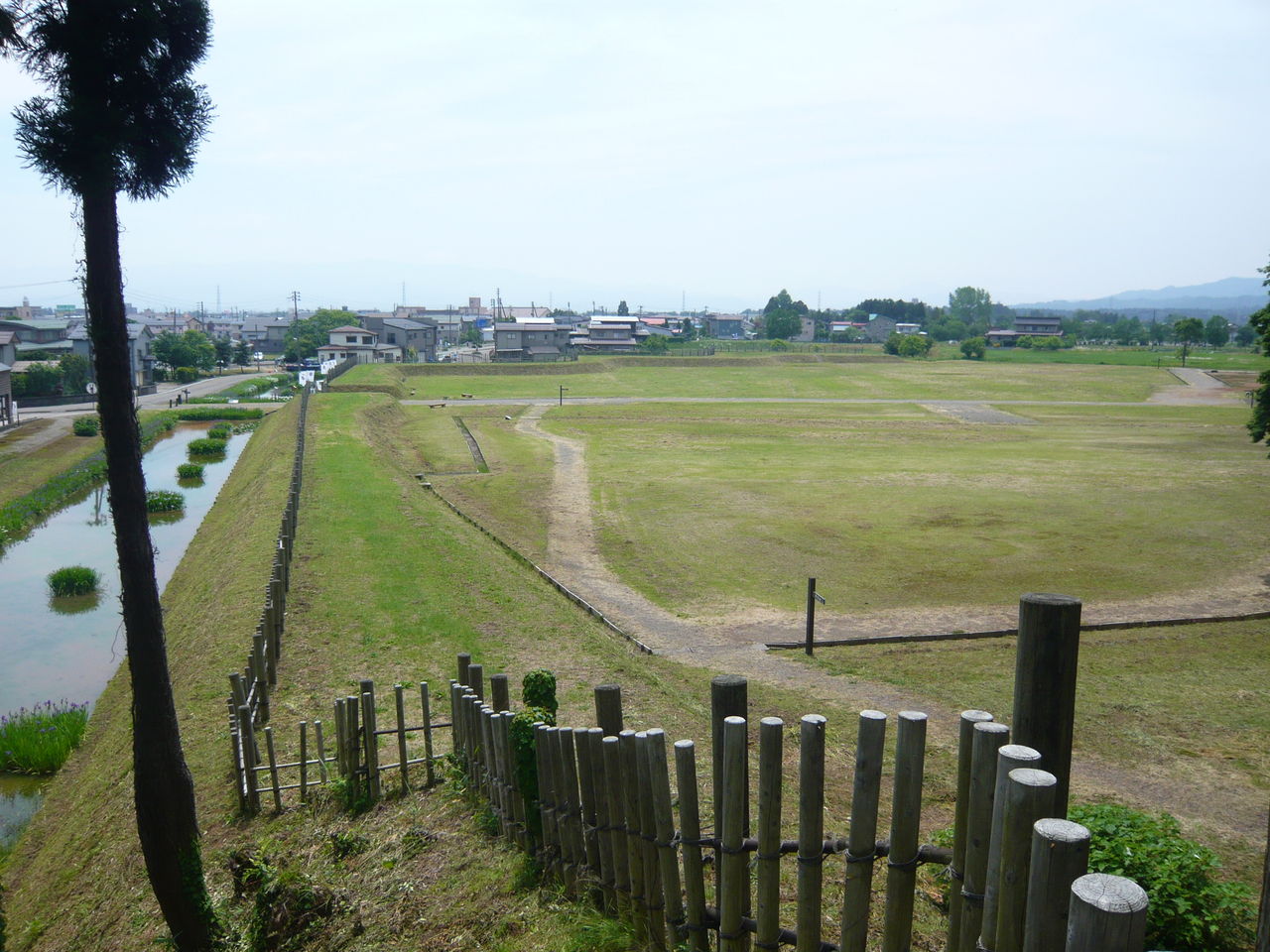 春日山監物堀 東城砦 城とか陵墓とか 春日山監物堀 東城砦 城とか陵墓とか