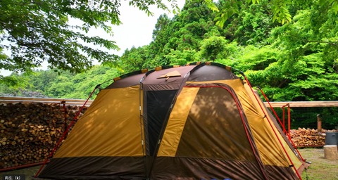 キャンプ場