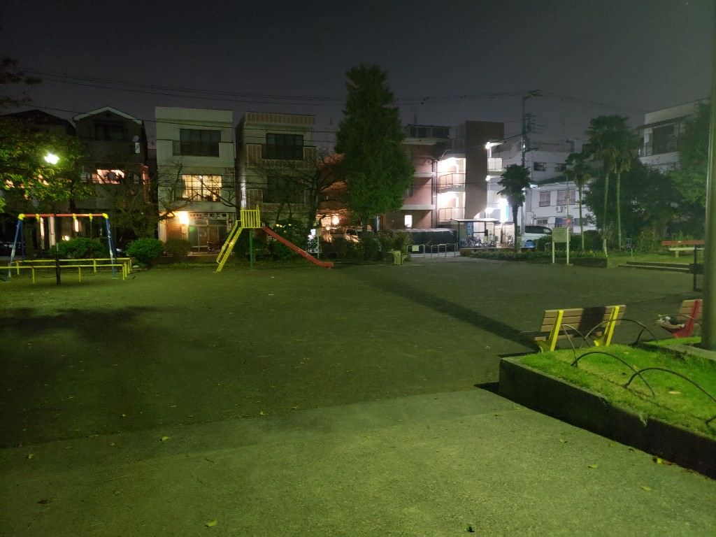 女子小学生公園パンチら画像 女子小学生公園パンチら画像