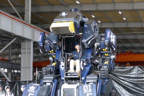 【朗報】搭乗できる変形走行ロボットが販売されたぞｗｗｗ