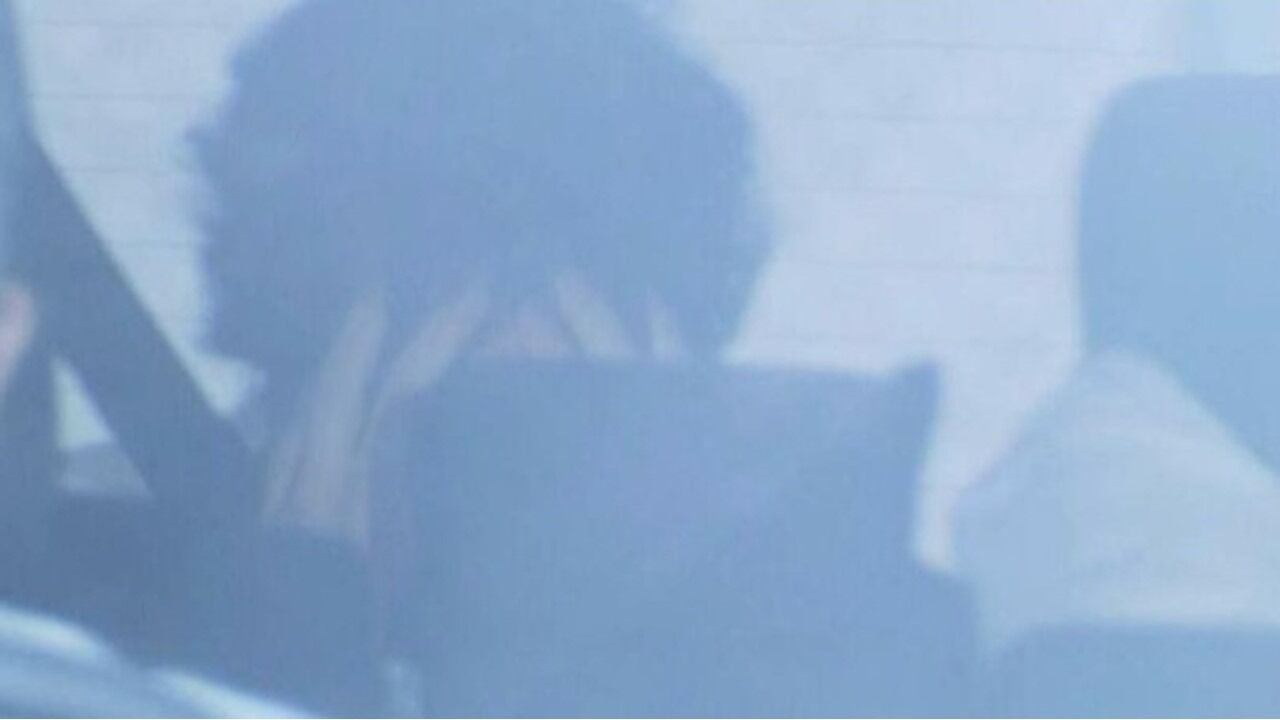 【後ろから両足首を掴み…】女性を転ばせ、履いていた靴下を奪った元理学療法士（23）を逮捕   大阪