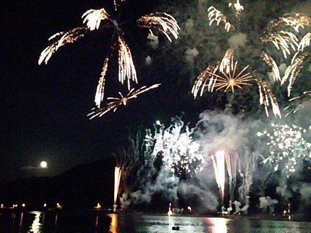 10月6 8日 宿毛まつり 海と楽しむ秋花火 すくもちゃん新聞 高知県 宿毛市