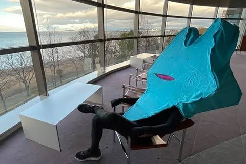 びわ湖くん( ´ー｀)y-~~「はいびわ湖です　今日は環境破壊をする人間に警鐘をならしたいとおもいます」