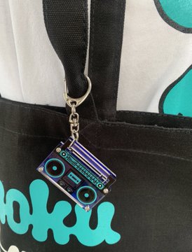 【驚愕】YouTubeで音楽聴いてたワイ、CDを買って驚愕する