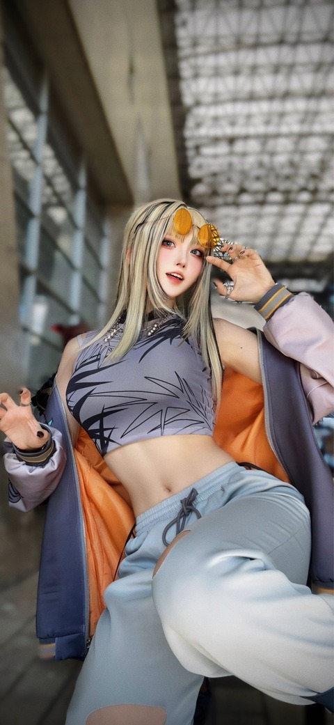 ホロライブEXPOにバカ可愛い「虎金妃笑虎(こがねいニコ)????」のコスプレをするレイヤーが現れる