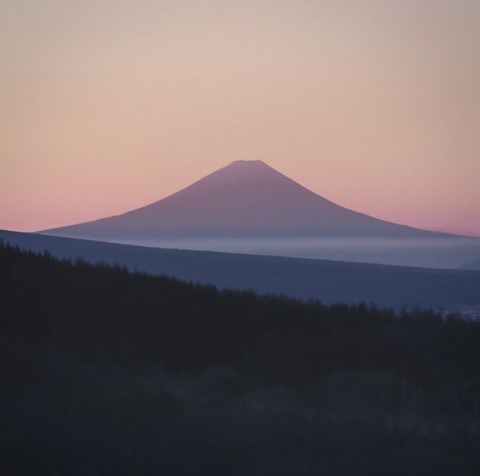 【登山】富士山は9月10日で閉山：富士山で軽装登山者が続出！Tシャツ＆サンダルで北極気候に挑む猛者たち？