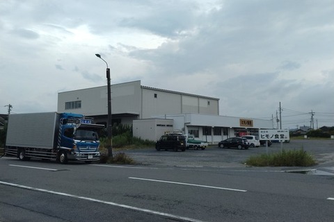 ずらり並んだ「絶品干物」を自ら選んで定食化！　お箸が止まらなくなる「ヒモノ食堂」は素通り厳禁