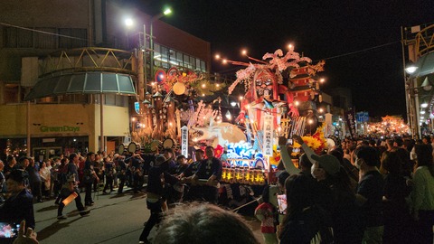 【夏の祭り】岩手：花巻まつり2024の魅力徹底ガイド、炎ゆらめく美しい風流山車「開催日：2024年9月13日(金)、14日(土)、15日(日)15:00~21:00」