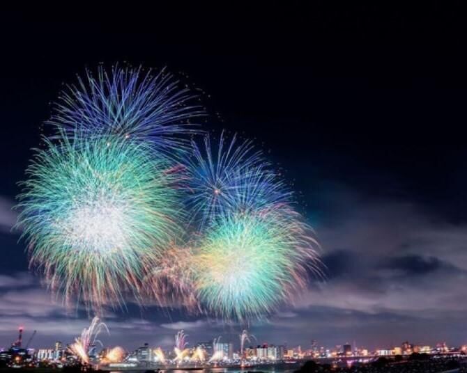 【夏の花火】東京：神宮開催される神宮花火ナイターの魅力と楽しみ方「7月19日（金）～8月29日（木）の神宮開催21試合」
