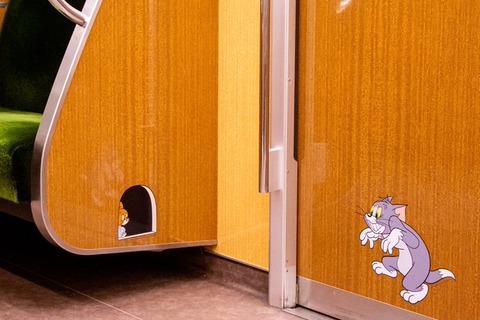 電車内って暖房いらないよな