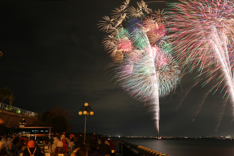 【秋の花火】神奈川：ふじさわ江の島花火大会を120％楽しむ方法「開催期間：2024年10月19日(土) 18:00～18:30」