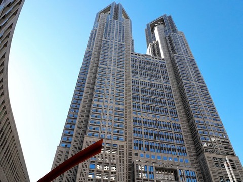 【婚活】東京都、マッチングアプリ実用化へ「大体無駄遣い・・・裏金だな」