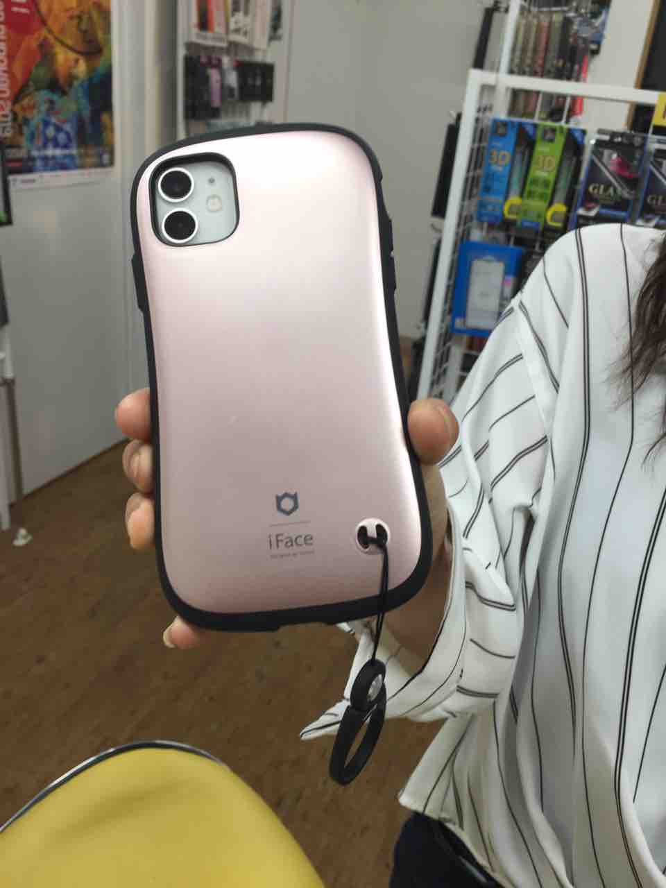 新iphoneケース ガラスフィルムの合間に修理依頼もたくさんご来店 M M 徳島でiphone修理のことならスマホ堂阿南店へ 新iphoneケース ガラスフィルムの合間に修理依頼もたくさんご来店 M M 徳島でiphone修理のことならスマホ堂阿南店へ