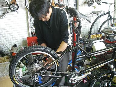 自転車 広場 遊