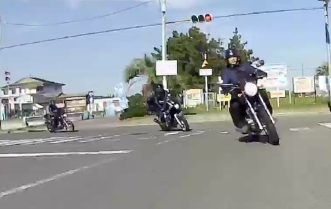 波乗り入り口