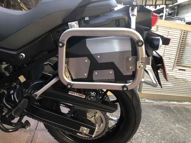 V-STROM650の中華サイドケースキャリアにツールボックスを付ける 最適