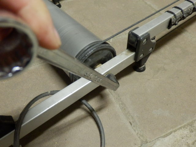 3本ローラー台のベアリング交換（ミノウラアクションマグローラー