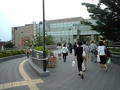 080628大泉学園駅南口より