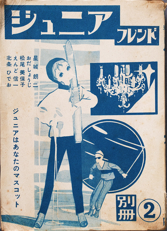 木の十字架と女の子_01