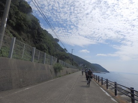 s-P7060206awajishima