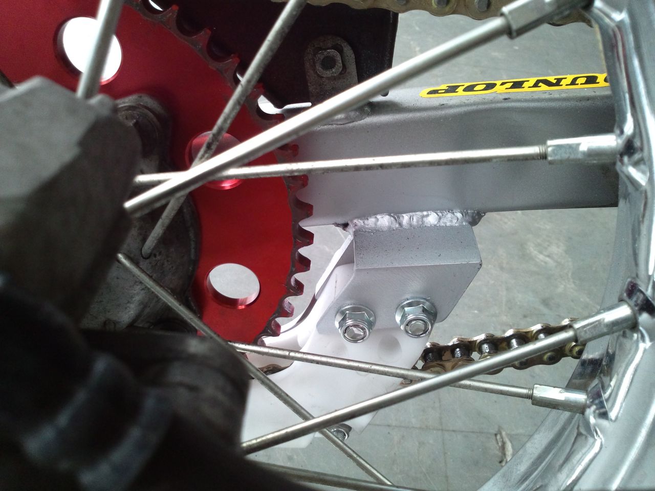 KLXのチェーンガイド作製（KLX125） : デコ・ボコ・サマーズ工房