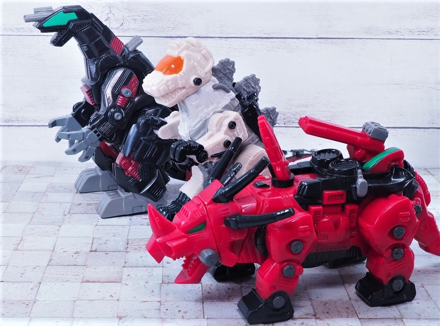 Amazon.co.jp: ゾイド フィギュアコレクション ZFC-006 レッド