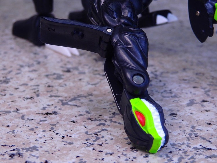 PB071900