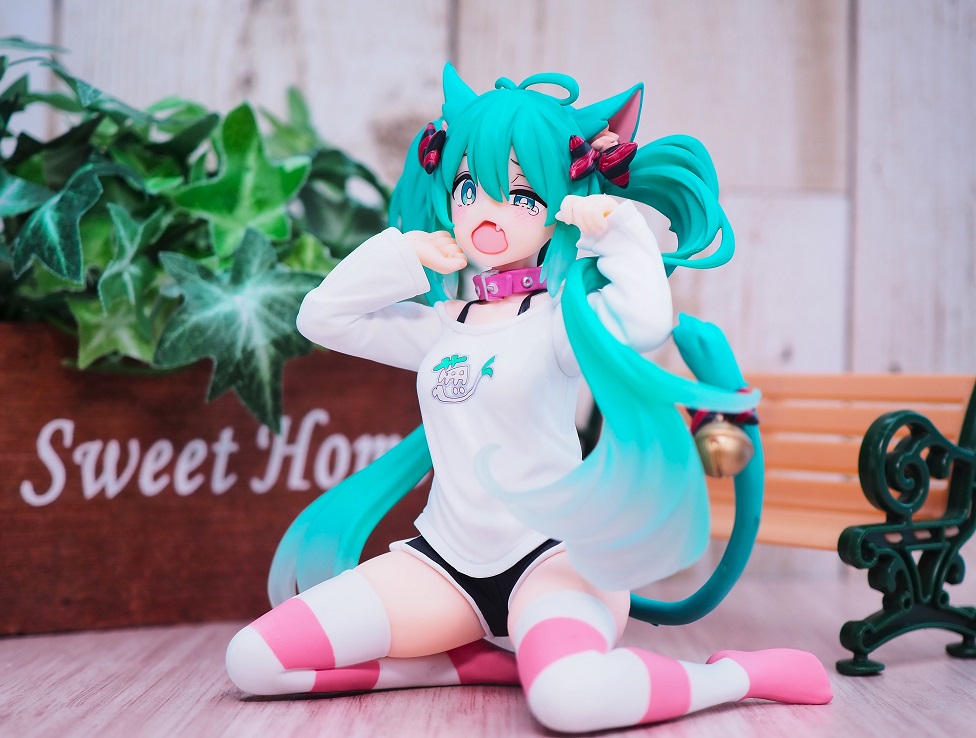 【一部予約販売】 猫耳Tシャツver. 初音ミク タイトー レビュー おもちゃの巣 : コミック・アニメ