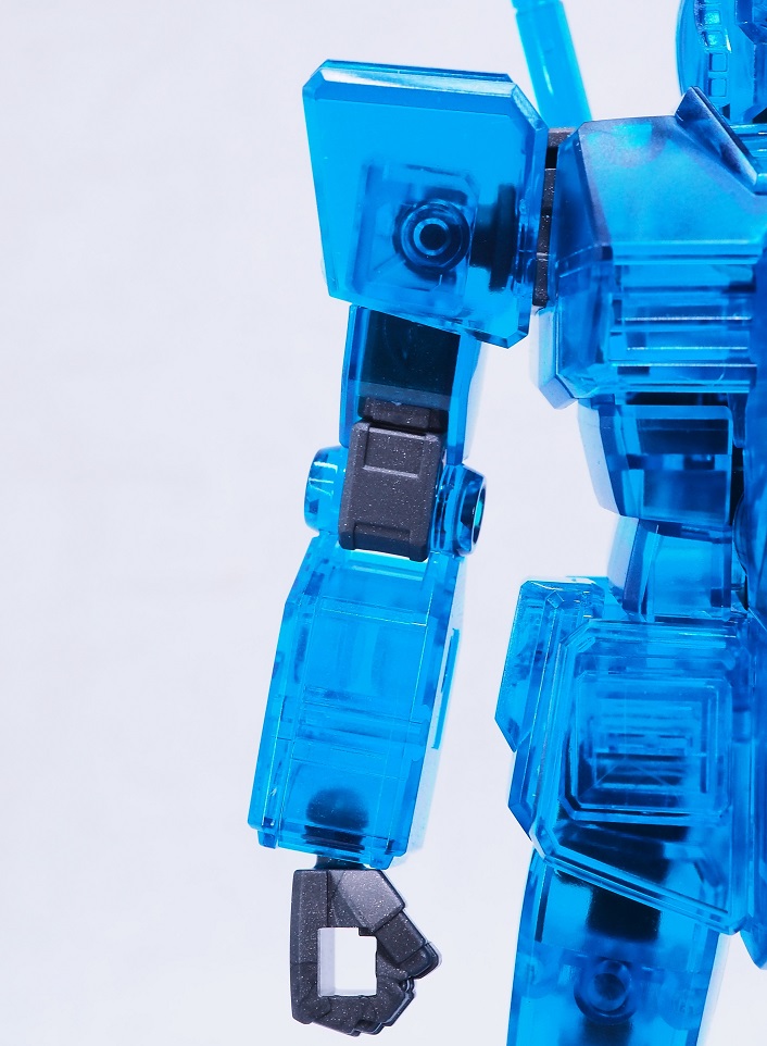 EG RX-78-2 ガンダム [クリアブルー] レビュー : おもちゃの巣