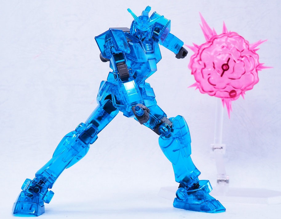 EG RX-78-2 ガンダム [クリアブルー] レビュー : おもちゃの巣