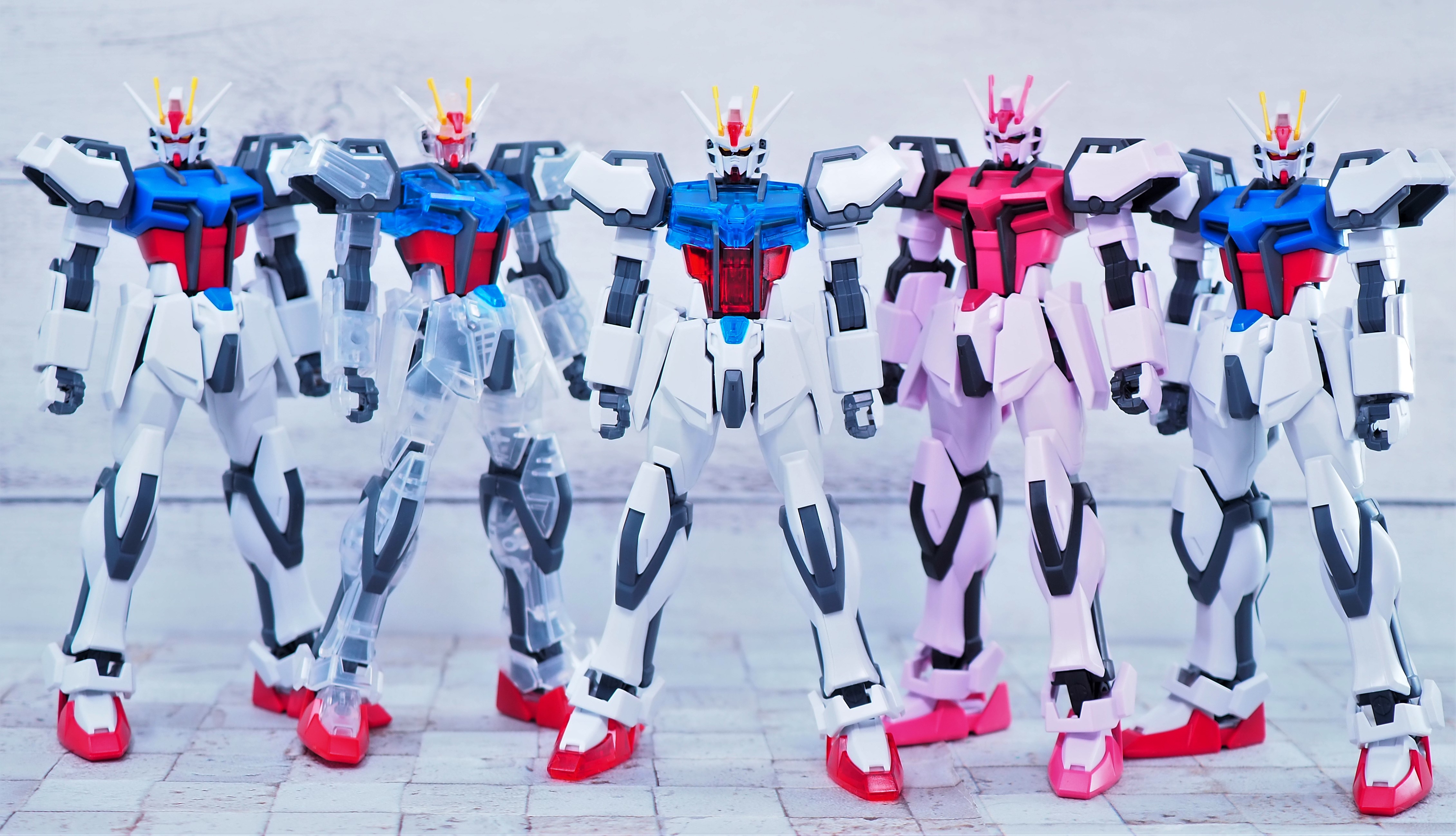 EG ストライクガンダム ソリッドクリアアナザー バズーカ装備ver EG ストライクガンダム ソリッドクリアアナザー バズーカ装備ver