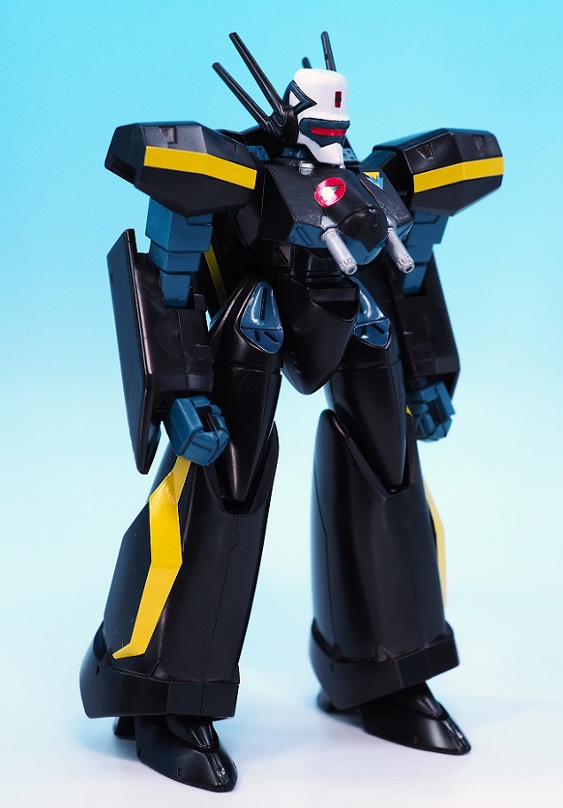 バンダイ マクロス7 1/144 VF-17S ステルスバルキリー レビュー