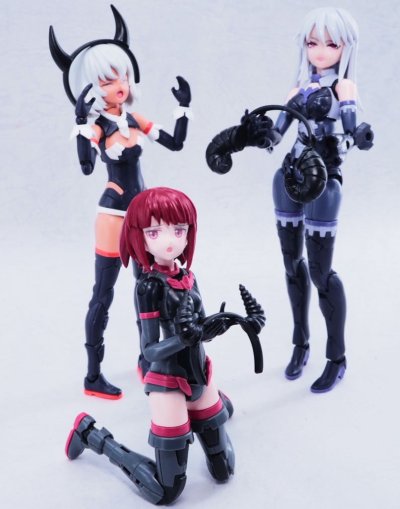 セリア ドールヘッドカチューシャ ツノ mini レビュー : おもちゃの巣