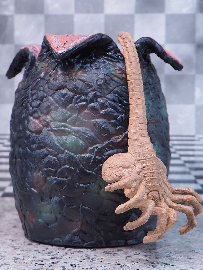 NECA エイリアン・エッグ(フェイスハガー付属)レビュー NECA エイリアン・エッグ(フェイスハガー付属)レビュー
