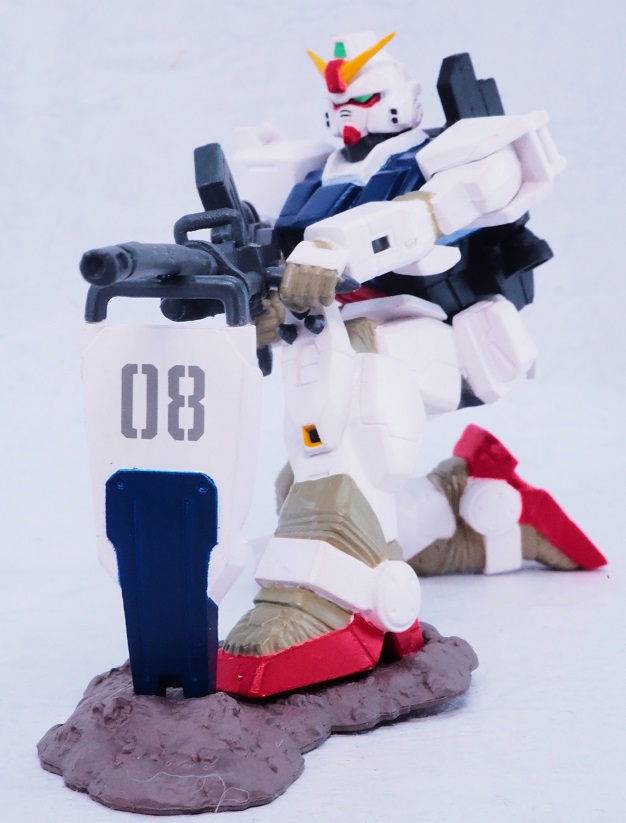 バンプレスト メモリアルガンダムフィギュア 陸戦型ガンダム