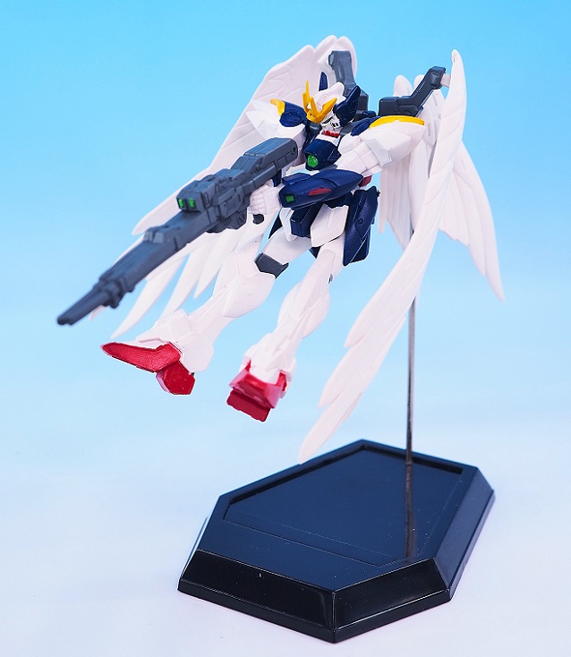バンプレスト メモリアルガンダムフィギュア ウイングゼロカスタム