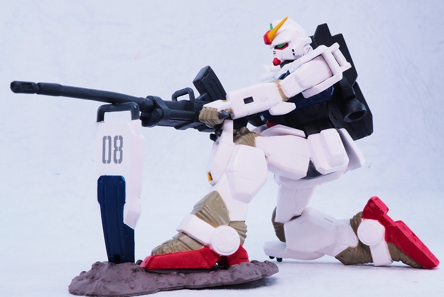バンプレスト メモリアルガンダムフィギュア 陸戦型ガンダム
