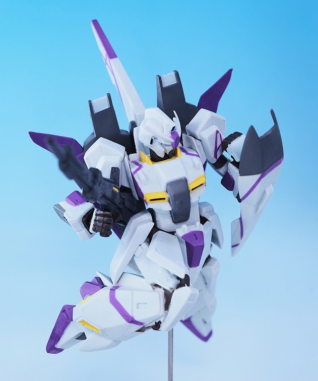 バンプレスト ガンダム組立式ディスプレイフィギュア フライング