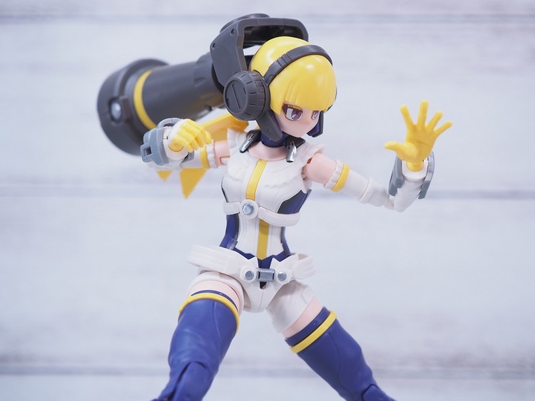 PB079136