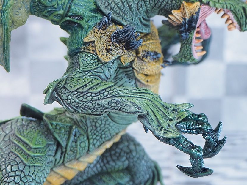 マクファーレンドラゴン8 バーサーカードラゴン クラン6