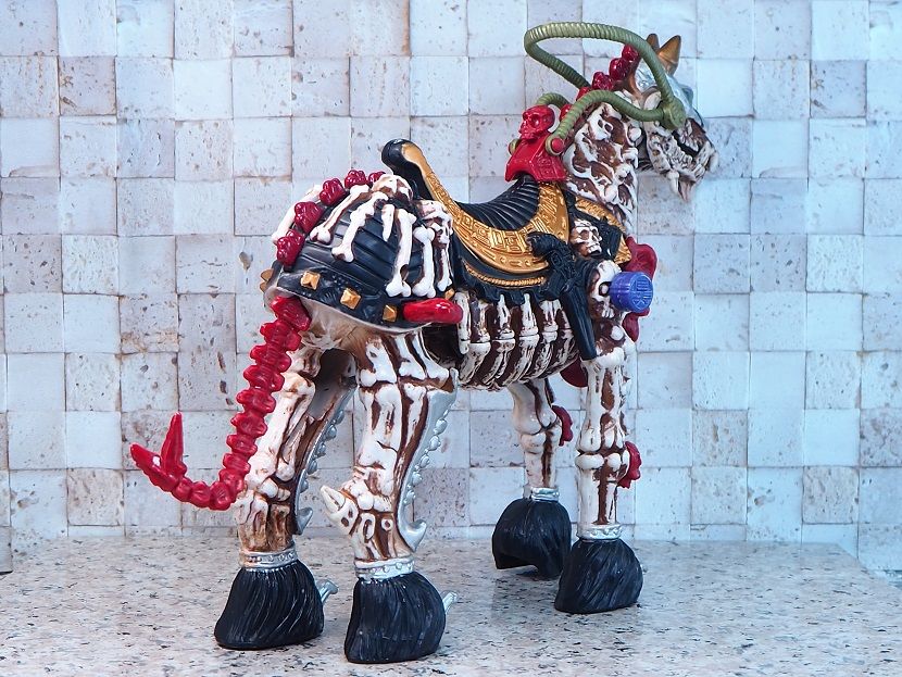プレイメイツ スケルトンウォーリアーズ Skeleton Legion Warhorse