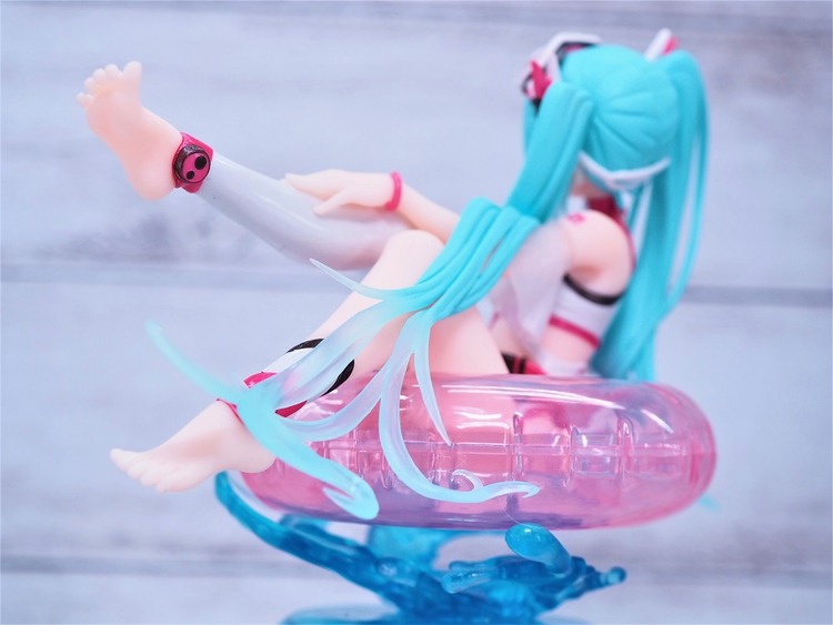 PC052737
