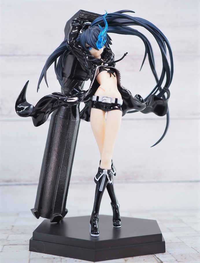細部まで作り込まれた衣装や体の造形に注目！『ブラックロック