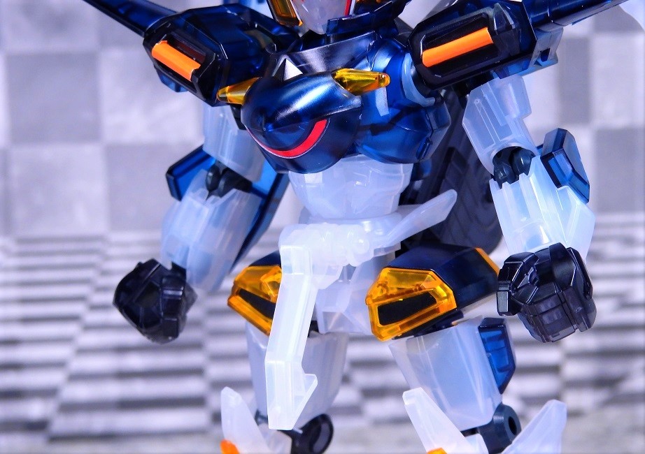 LBXイカロス・ゼロ　イカロス・フォース（リミテッドクリアver）　計2体セット Amazon.co.jp: ダンボール戦機 LBX イカロスフォース リミテッド