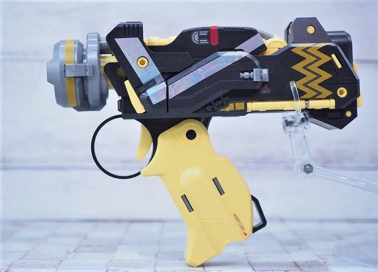 P2252228
